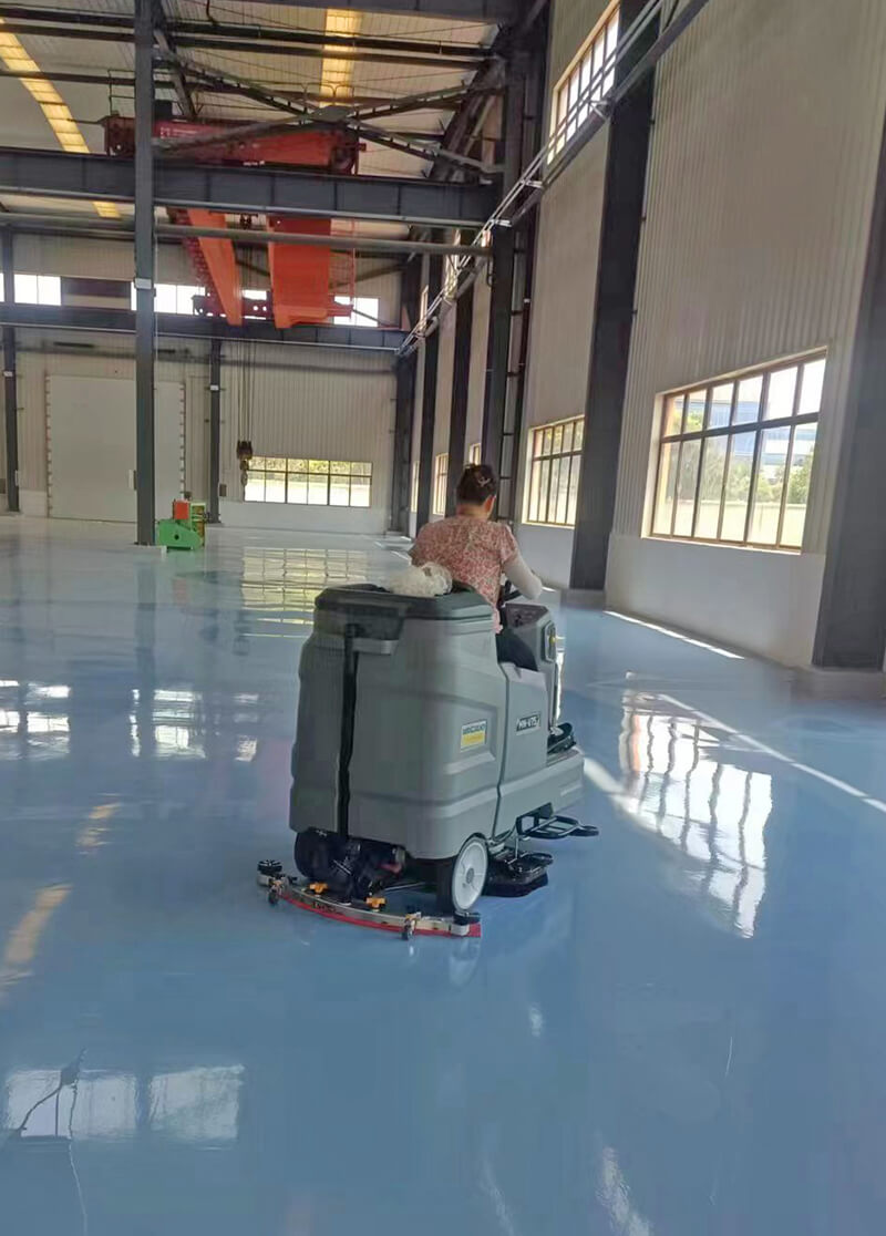 駕駛式洗地機,車間洗地機,環(huán)氧地坪洗地機