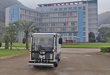 中國大唐集團(tuán)有限公司四輪路面養(yǎng)護(hù)車MN-H51案例