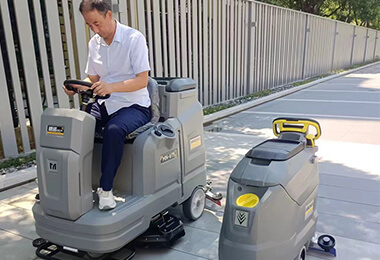 昆山瑞融商業(yè)管理咨詢有限公司駕駛式洗地機(jī)MN-V75案例